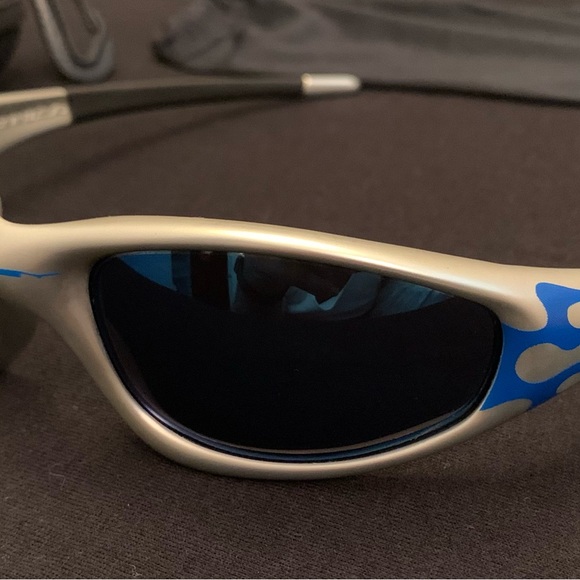 Oakley Straight Jacket Blue Flame in Grey, Men's - Picture 2 of 10